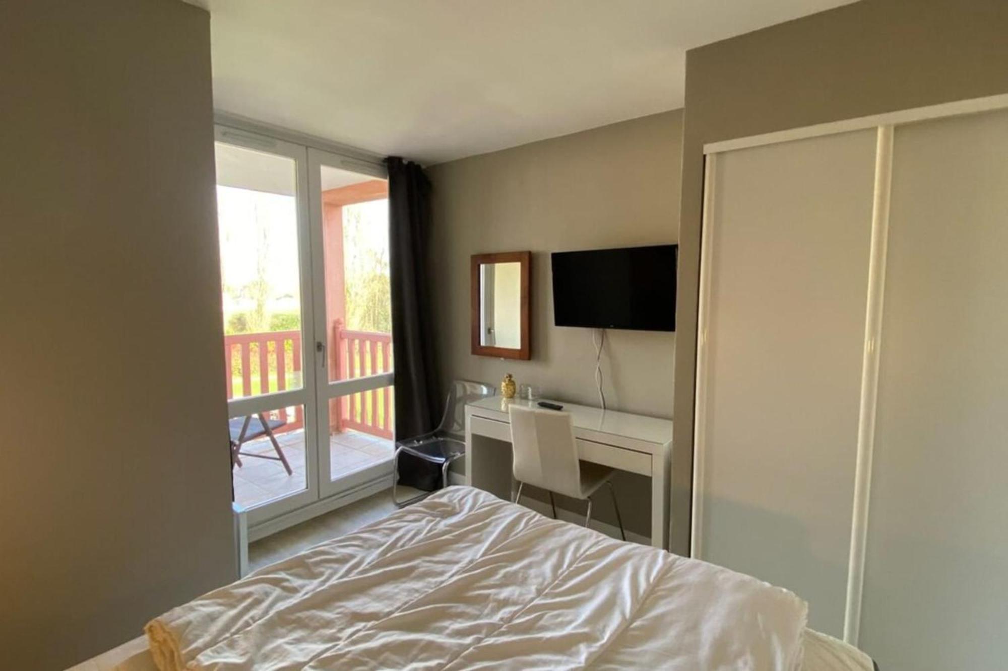 Very Nice 6 Person Apart With Swimming Pool Tennis Court And Car Park 202 Le Touquet エクステリア 写真